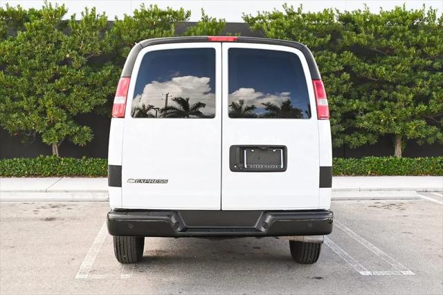 2022 Chevrolet Express Cargo Van RWD 3500 Extended Wheelbase WT
