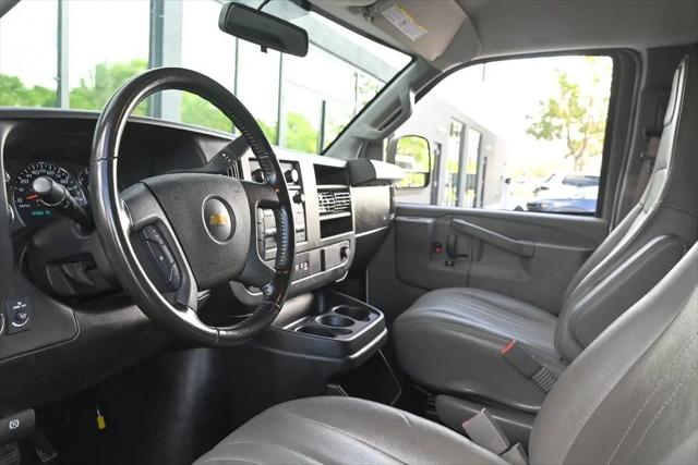 2022 Chevrolet Express Cargo Van RWD 3500 Extended Wheelbase WT