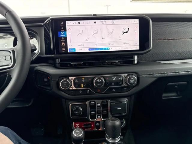 2026 Jeep Gladiator Sport