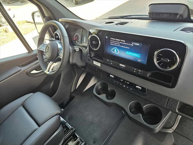 2026 Mercedes-Benz Sprinter 2500 Standard Roof 4-Cyl Diesel HO
