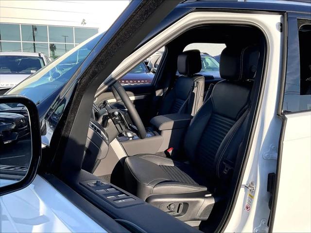 2026 Land Rover Discovery Gemini Edition