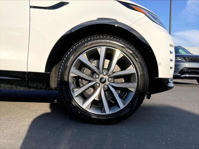 2026 Land Rover Discovery Gemini Edition