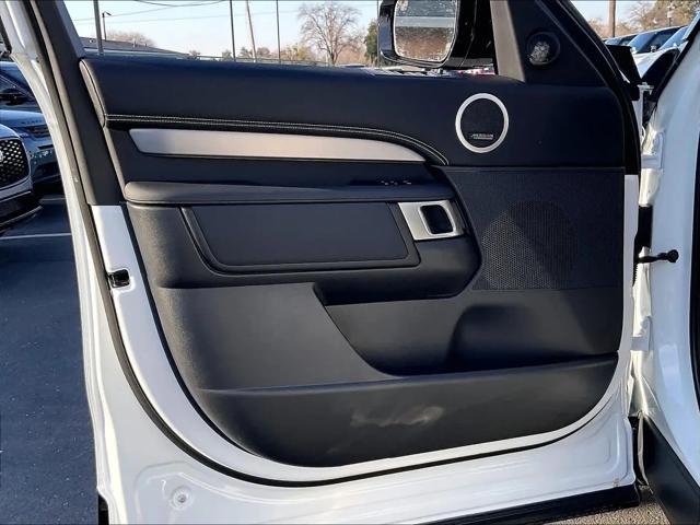 2026 Land Rover Discovery Gemini Edition