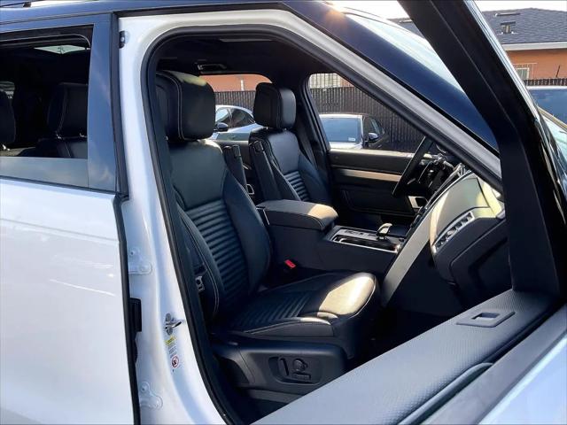 2026 Land Rover Discovery Gemini Edition