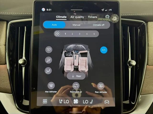 2026 Volvo XC90 Plug-In Hybrid Ultra, T8 AWD, Electric/Gasoline, Bright, 7 Seats