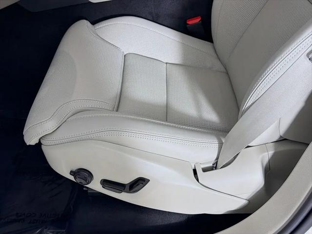 2026 Volvo XC90 Plug-In Hybrid Ultra, T8 AWD, Electric/Gasoline, Bright, 7 Seats