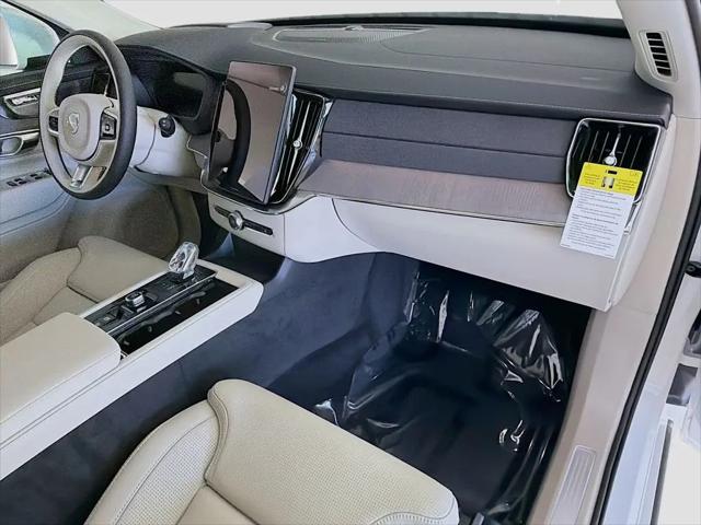 2026 Volvo XC90 Plug-In Hybrid Ultra, T8 AWD, Electric/Gasoline, Bright, 7 Seats
