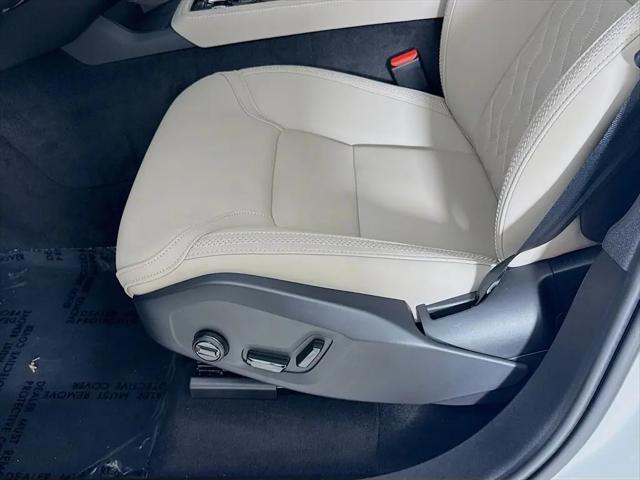 2026 Volvo XC90 Plug-In Hybrid Plus, T8 AWD, Electric/Gasoline, Bright, 7 Seats