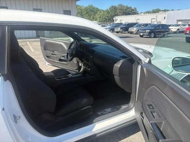 2014 Dodge Challenger SXT