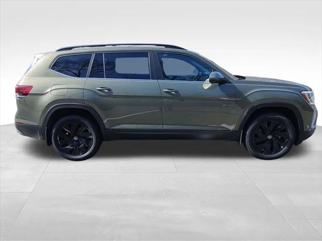 2026 Volkswagen Atlas SE with Technology
