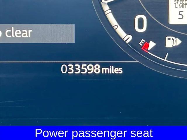 2025 Land Rover Defender 110 P300