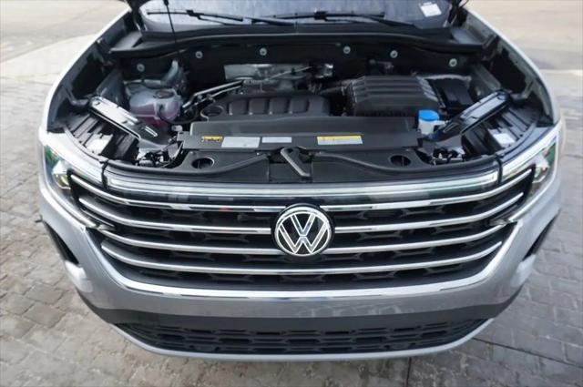 2026 Volkswagen Atlas SE with Technology