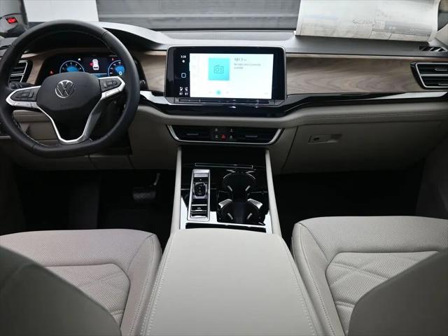 2026 Volkswagen Atlas SE with Technology