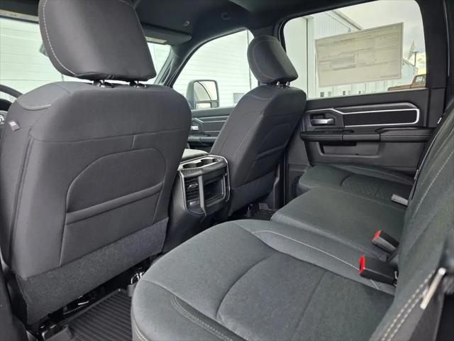 2026 Ram 3500 Big Horn Crew Cab 4x4 8' Box