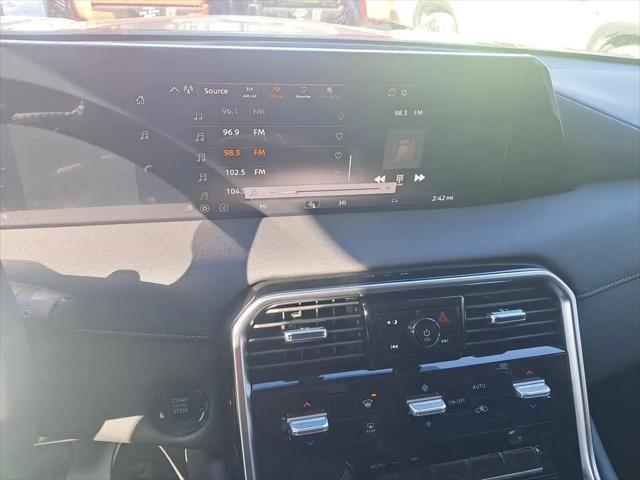2026 Nissan Armada SV