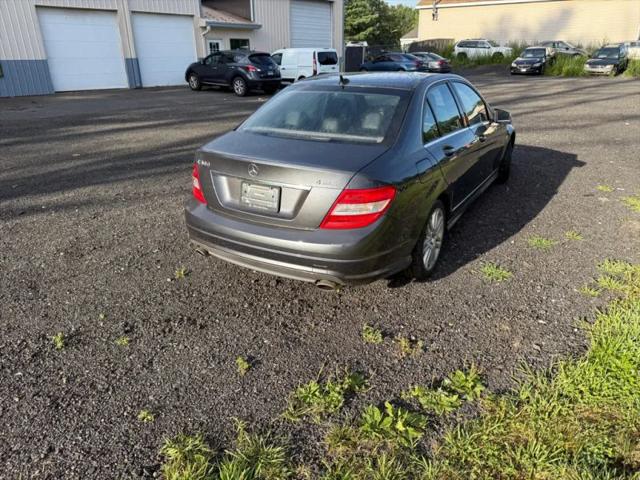 2011 Mercedes-Benz C-CLASS C 300 Luxury 4MATIC