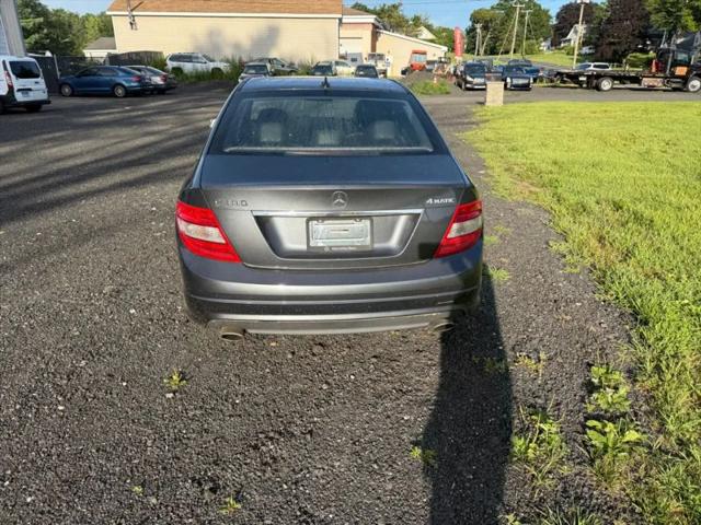 2011 Mercedes-Benz C-CLASS C 300 Luxury 4MATIC