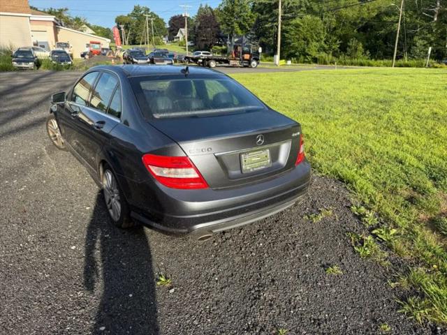 2011 Mercedes-Benz C-CLASS C 300 Luxury 4MATIC