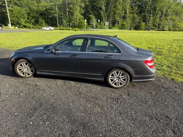 2011 Mercedes-Benz C-CLASS C 300 Luxury 4MATIC