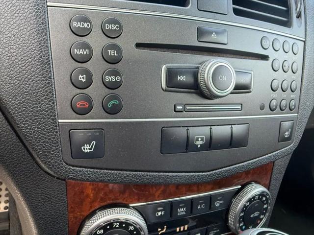 2011 Mercedes-Benz C-CLASS C 300 Luxury 4MATIC