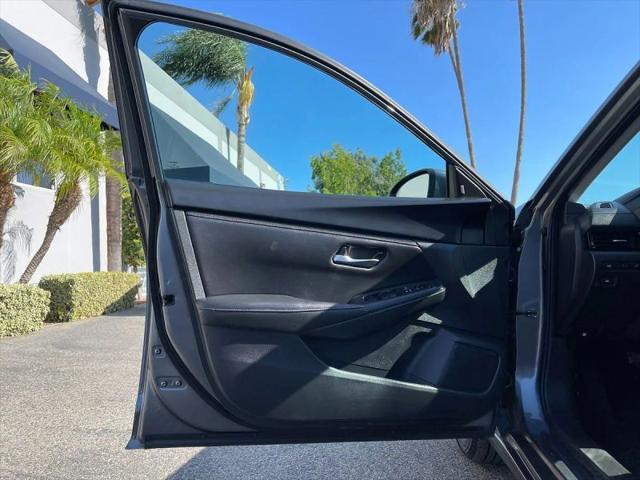 2023 Nissan Sentra SV Xtronic CVT