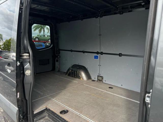 2013 Mercedes-Benz Sprinter 2500 Normal Roof