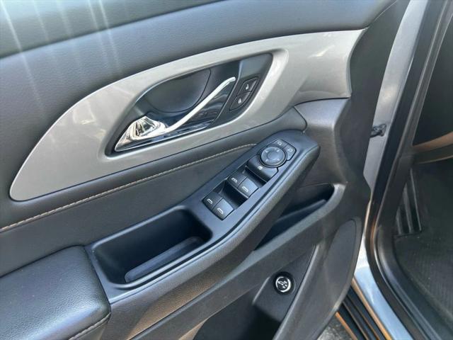 2020 Chevrolet Traverse FWD LT Leather