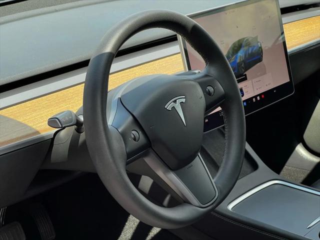 2022 Tesla Model 3 Rear-Wheel Drive