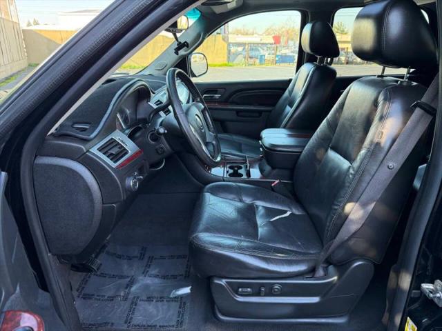 2010 Cadillac Escalade Luxury