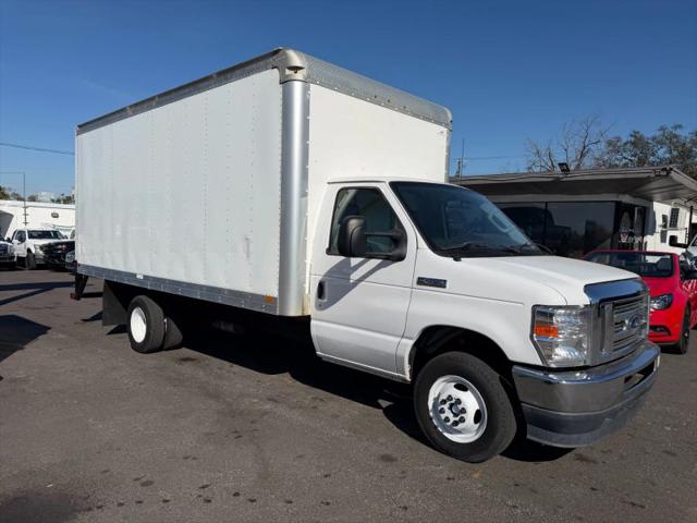 2021 Ford E-450 Cutaway Base