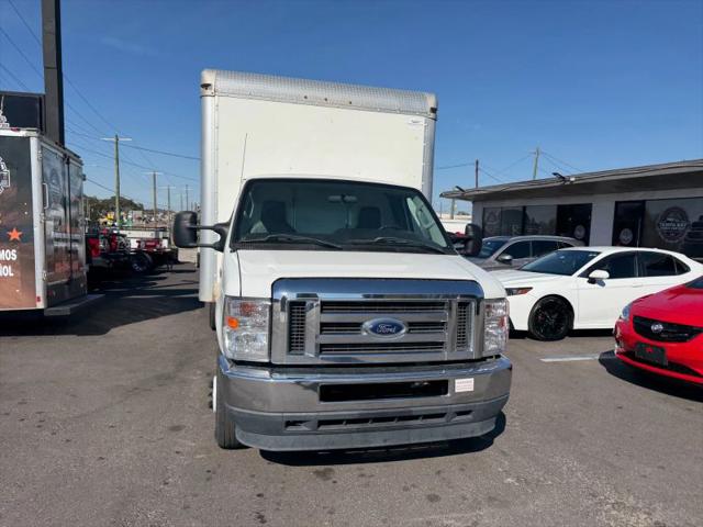 2021 Ford E-450 Cutaway Base