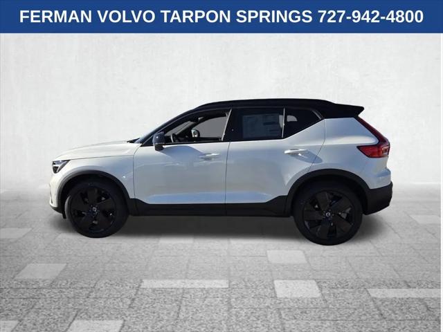 2026 Volvo XC40 Black Edition Ultra, B5 AWD Gas (mild hybrid)