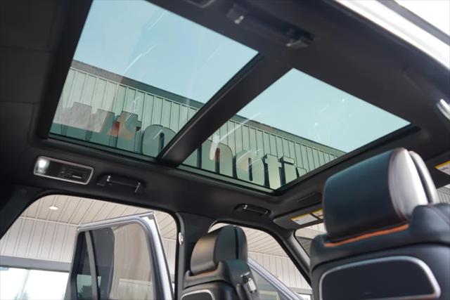 2017 Land Rover Range Rover 5.0L V8 Supercharged SV Autobiography Dynamic