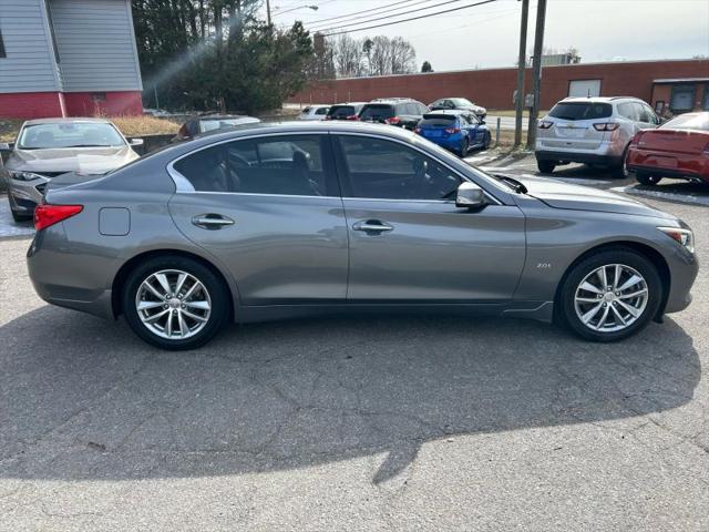 2017 INFINITI Q50 2.0t Premium