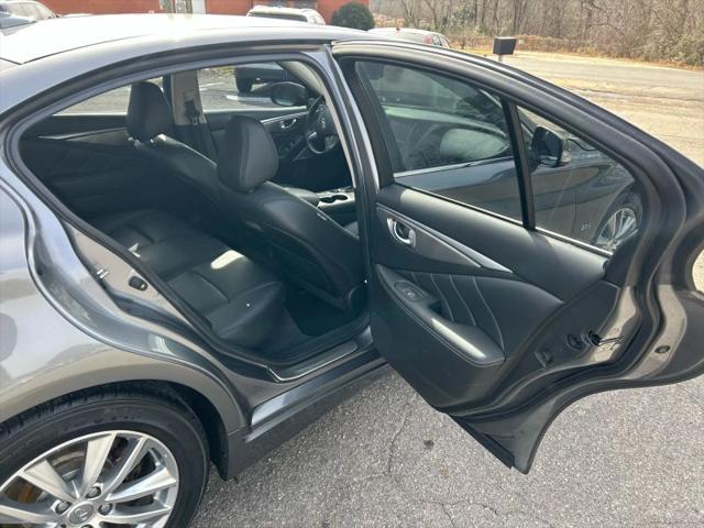 2017 INFINITI Q50 2.0t Premium