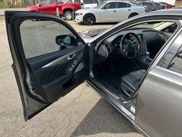 2017 INFINITI Q50 2.0t Premium