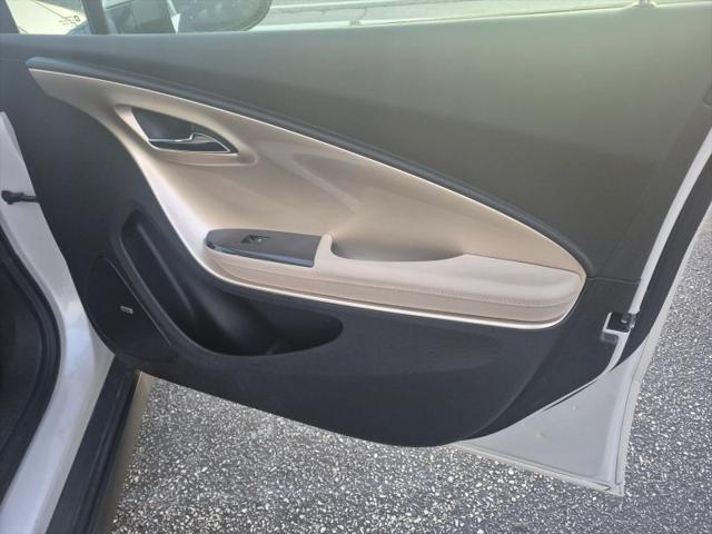 2012 Chevrolet Volt Base