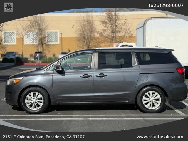 2015 Kia Sedona LX