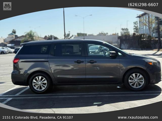 2015 Kia Sedona LX