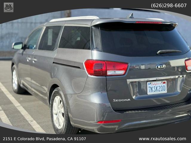 2015 Kia Sedona LX