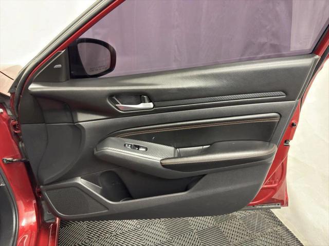 2021 Nissan Altima SR FWD