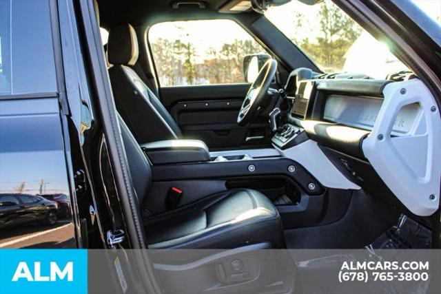2025 Land Rover Defender 110 P300
