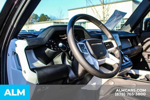 2025 Land Rover Defender 110 P300