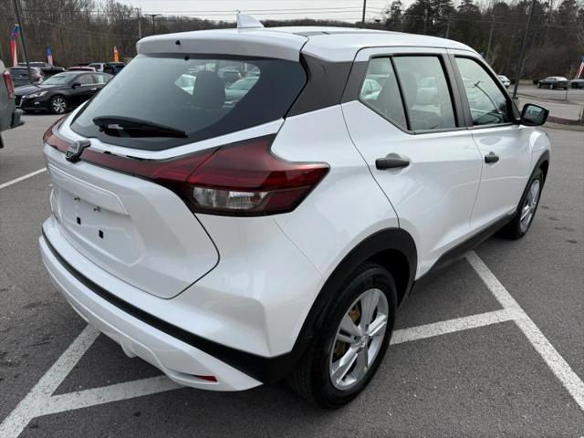 2022 Nissan Kicks S Xtronic CVT