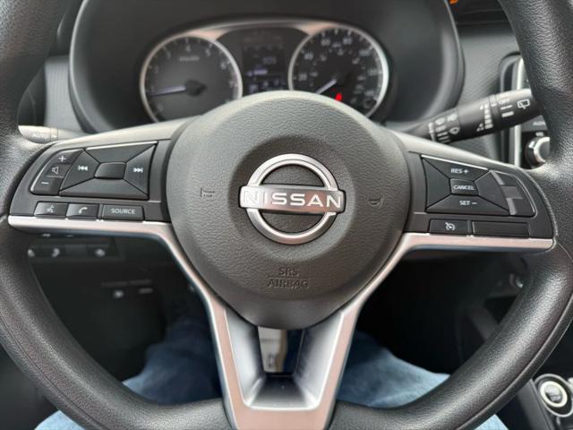 2022 Nissan Kicks S Xtronic CVT