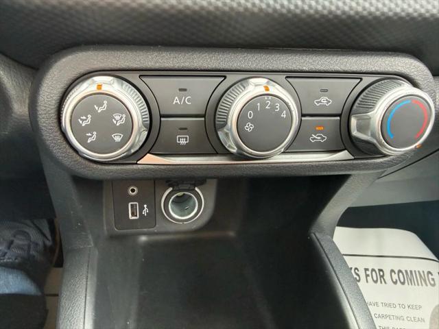 2022 Nissan Kicks S Xtronic CVT