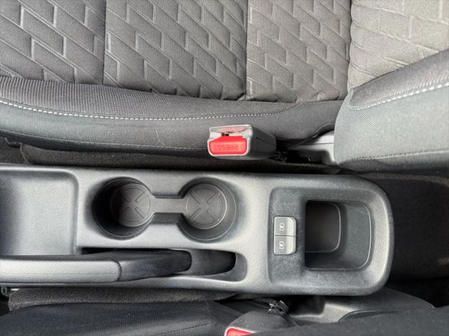 2022 Nissan Kicks S Xtronic CVT