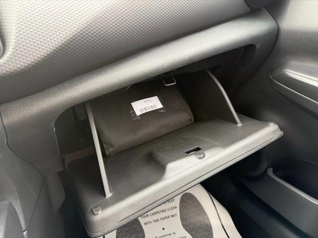 2022 Nissan Kicks S Xtronic CVT
