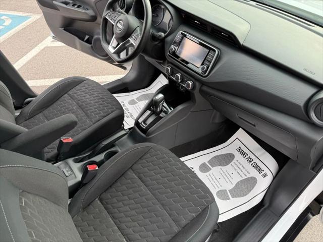 2022 Nissan Kicks S Xtronic CVT