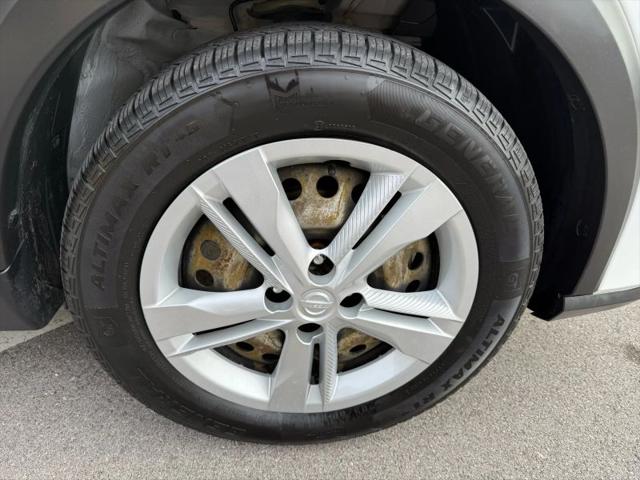 2022 Nissan Kicks S Xtronic CVT